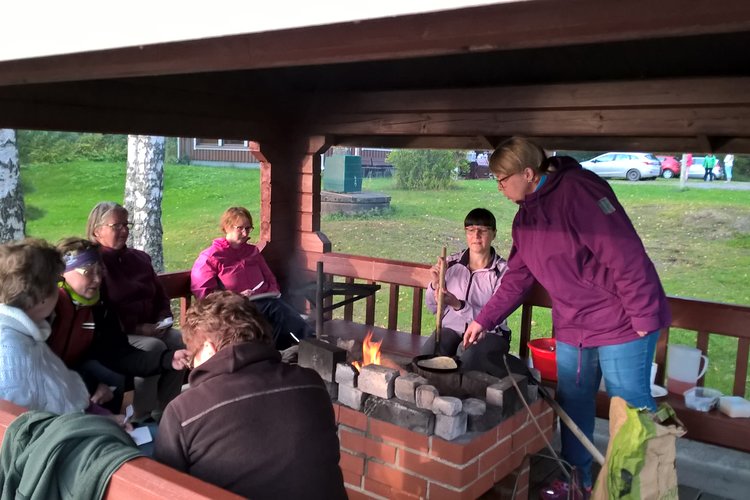 Naisten leirilauantai Naisten leirilauantai
