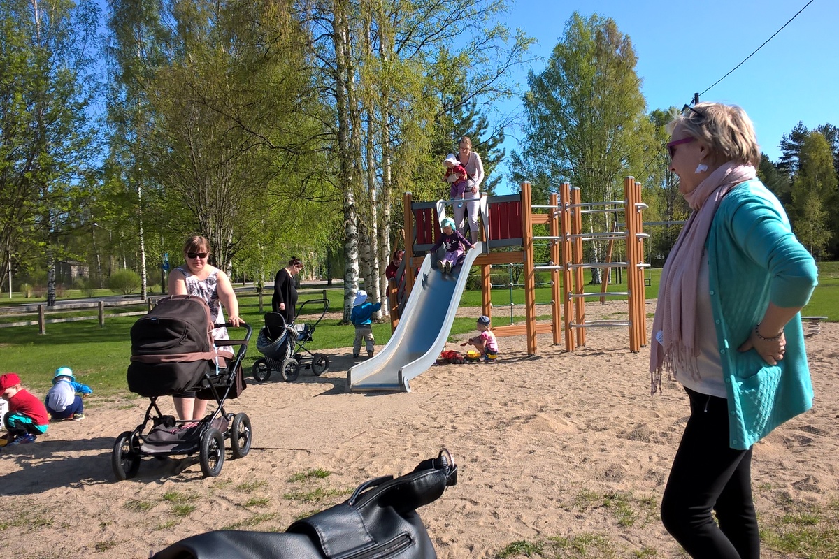 Kesäkerholaisia